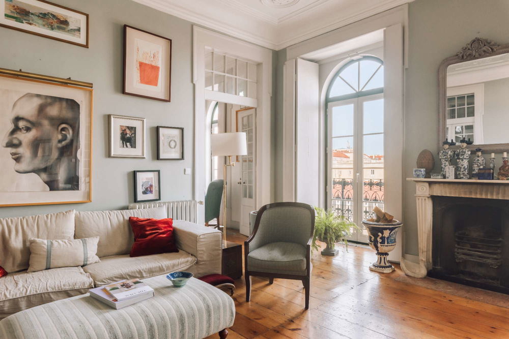 5-bedroom apartment with balcony and garage in Chiado 1066978397