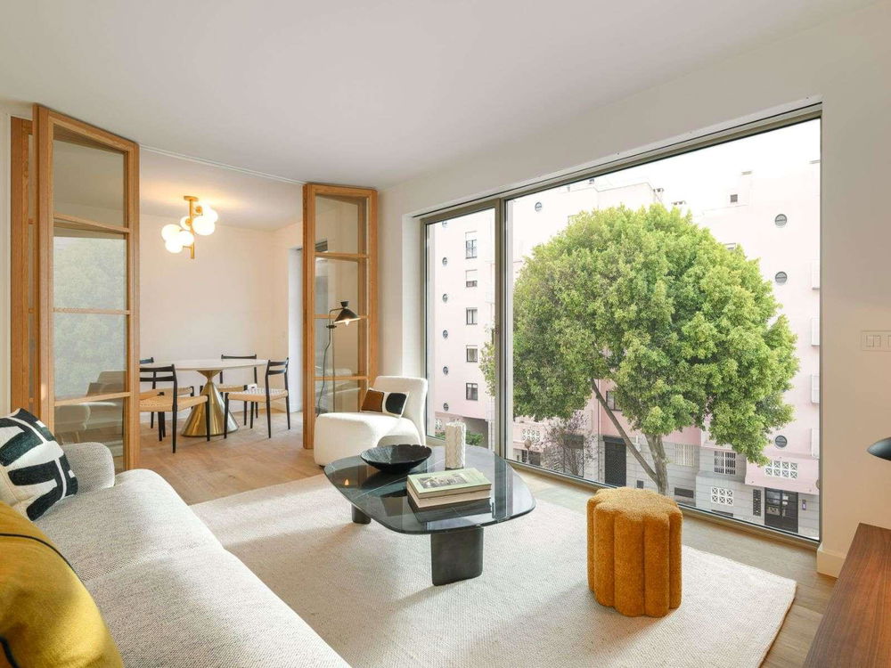 2 Bedroom Apartment with balcony near Parque das Nações, Lisbon 350153401