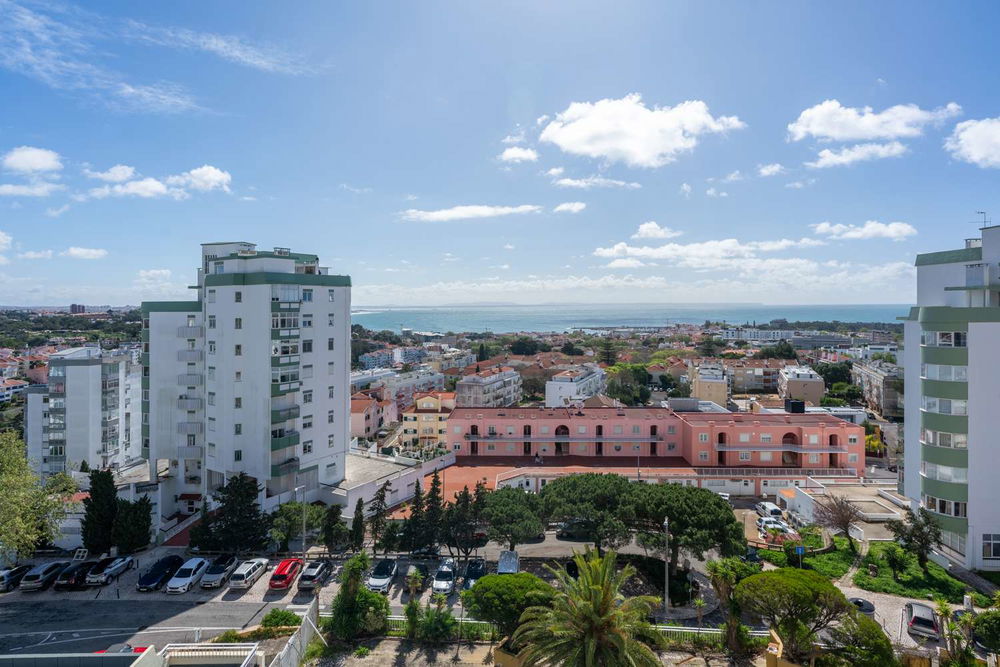 Studio apartment with sea views in Cascais 703687230