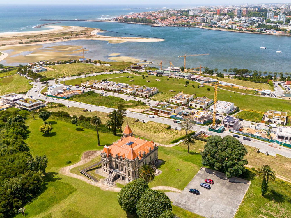 Four-bedroom house in Gaia, facing the mouth of the Douro River 1277008283