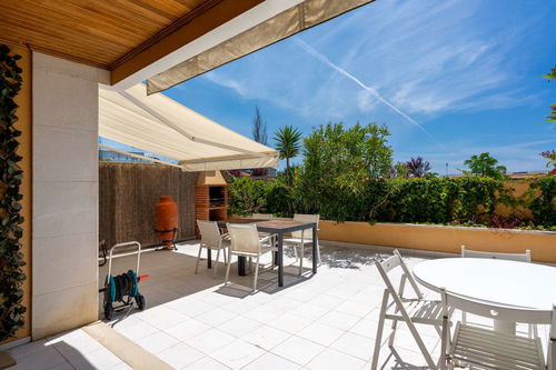 2-bedroom apartment with terrace in Quinta de São Gonçalo in Carcavelos 4060170546