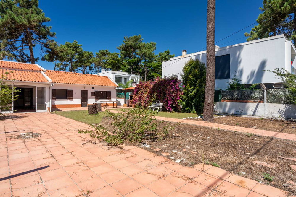 3-bedroom villa located in Charneca da Caparica, Almada 2942997688