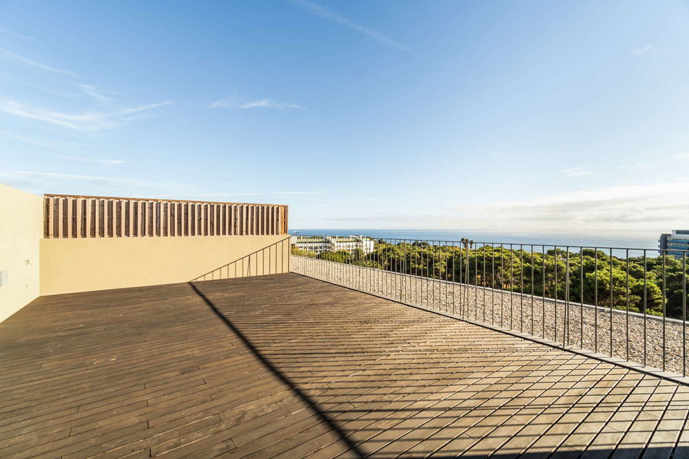 4-bedroom penthouse with rooftop and sea view in Cascais 2237797729