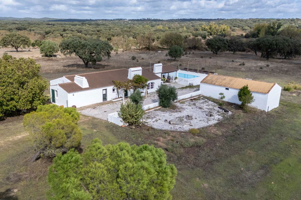 Monte Alentejano with 4 bedroom villa with pool in Évora 3898942587