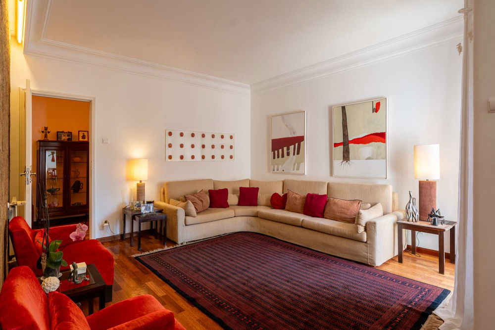 3-bedroom apartment with balconies and terrace in Lisbon 1946506007