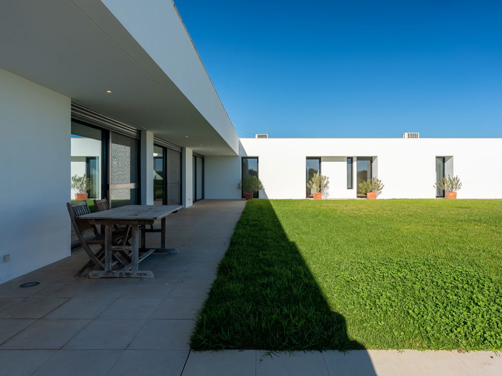 Single-storey 3-bedroom villa with a pool near Évora 302585881