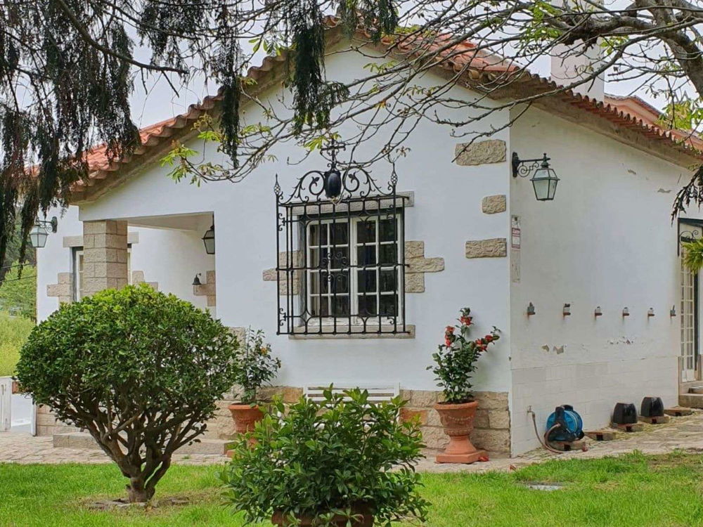 Rustic 4-Bedroom Villa with Spring Water from the Mountains, in Sintra 1691108024