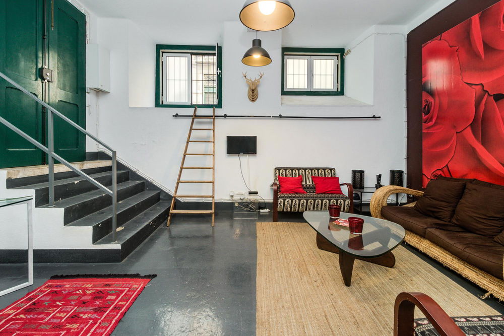 Studio Loft+1 with double height ceiling, in Sé, Lisbon 3493134292