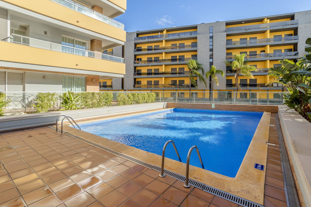 3-bedroom apartment in condominium with pool, Quarteira, Faro 141136258