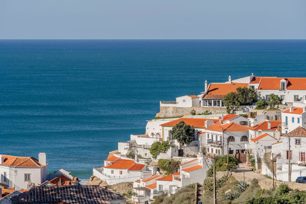 9 bedroom villa with sea view in Azenhas do Mar, Colares 2480949750