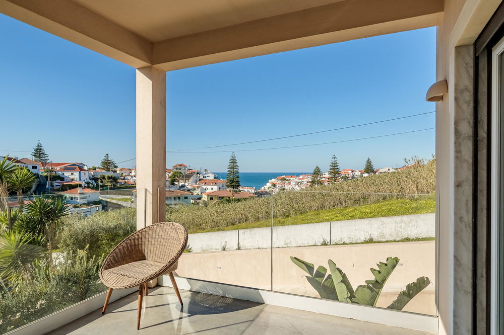 9 bedroom villa with sea view in Azenhas do Mar, Colares 2480949750