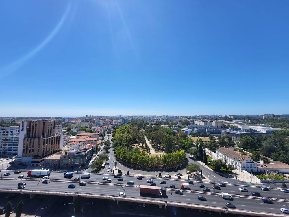 4+1 bedroom apartment, with balcony, in Campo Grande, Lisbon 1796942094