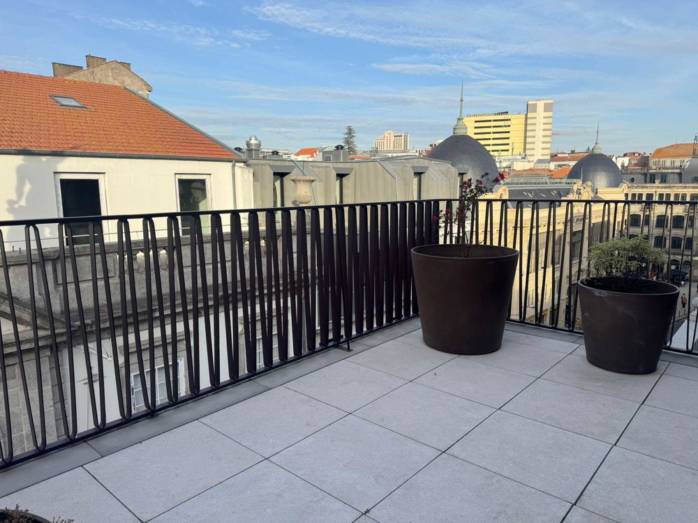 3 bedroom apartment with terrace, Bonjardim, in the center of Porto 3106335030