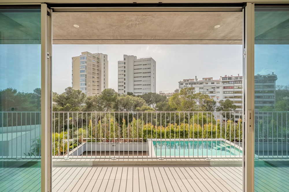 3-bedroom penthouse with garden and pool in Cascais 3160100546