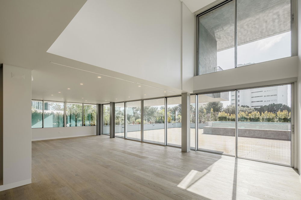 3-bedroom penthouse with garden and pool in Cascais 3160100546