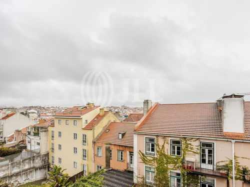 3-bedroom apartment with balcony and storage room, in Estrela, Lisbon 3725056076
