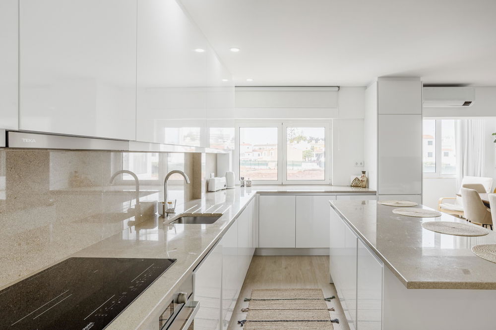 2+1 bedroom apartment with balconies, Quarteira Algarve 4011316904