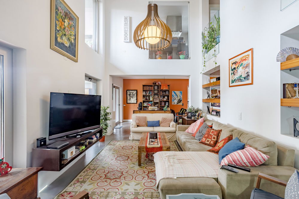 4+2 Bedroom Villa with Pool in Quinta da Bicuda, Cascais 259358567