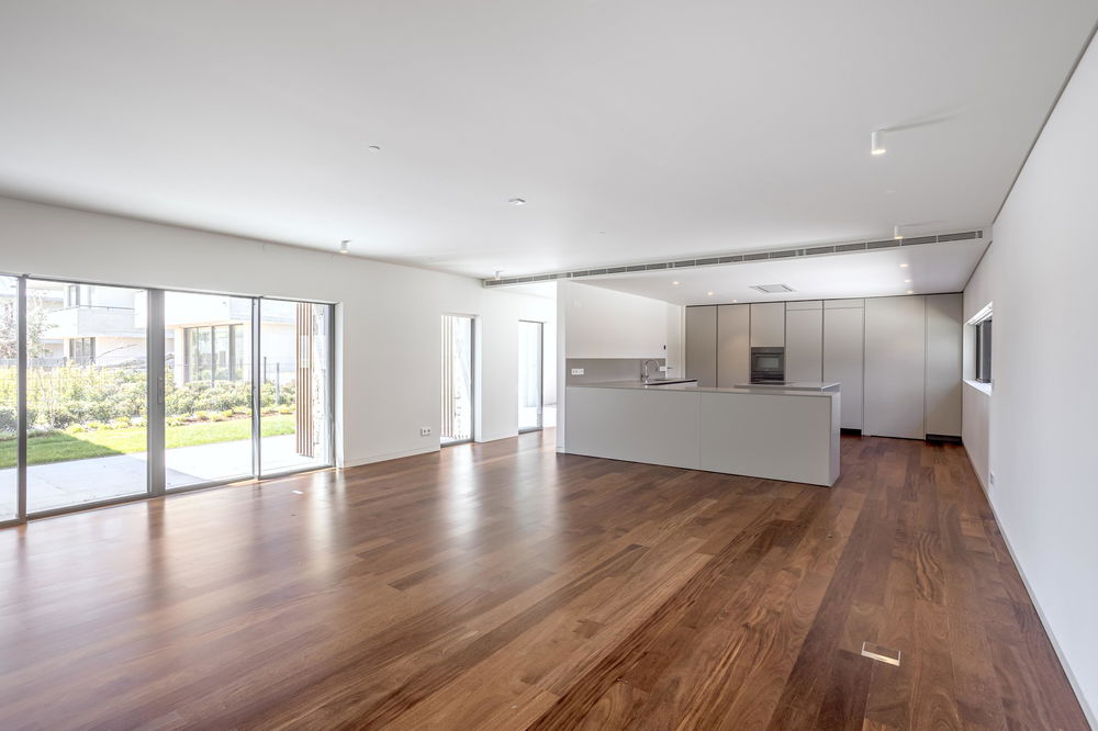 4-bedroom villa in a private condominium in Cascais 553215498