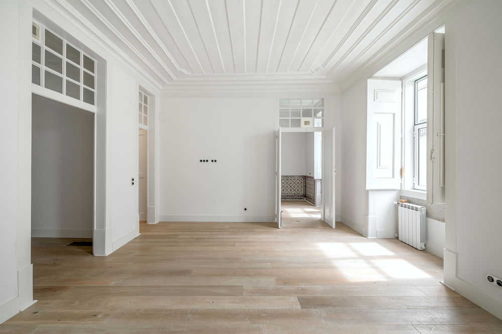 Renovated T2+2 apartment in Alfama, Lisbon 913799236