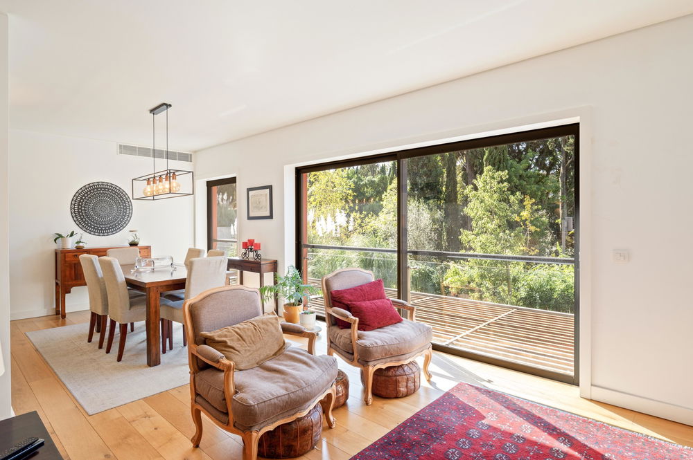 Two-bedroom apartment, luxury condominium, in Lumiar, Lisbon 2108138106