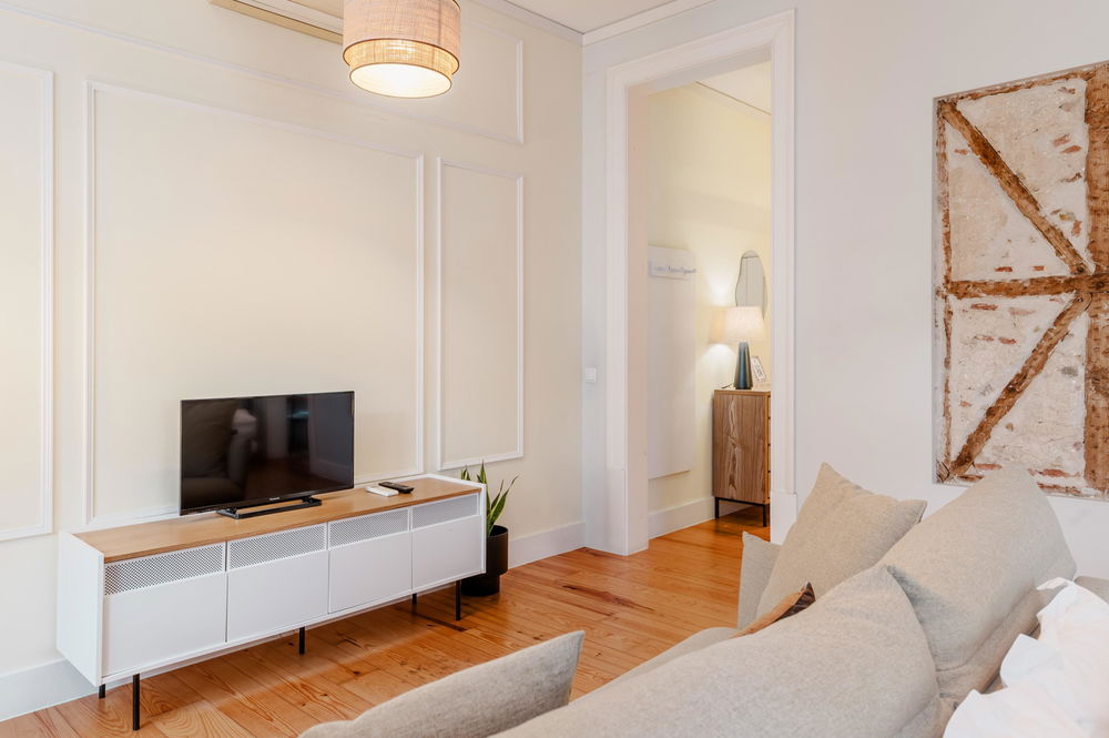 Studio apartment renovated, downtown Lisbon 5282155