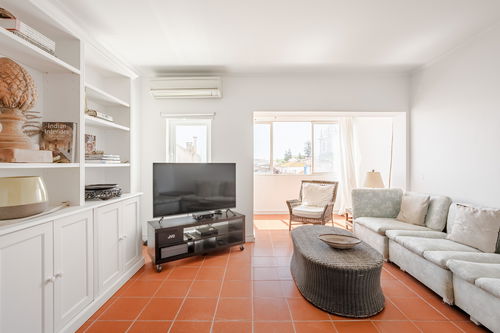 2 bedroom apartment in the historical center of Cascais 2663516979