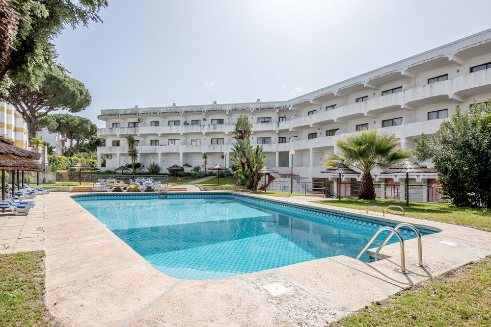 1-bedroom apartment with balcony in Vilamoura 1007038804