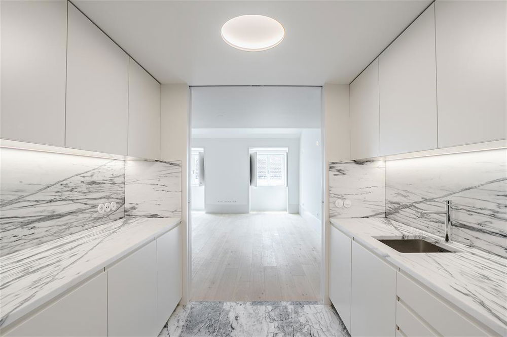 2-bedroom apartment with storage, in Alure, in Lisbon 4256913056