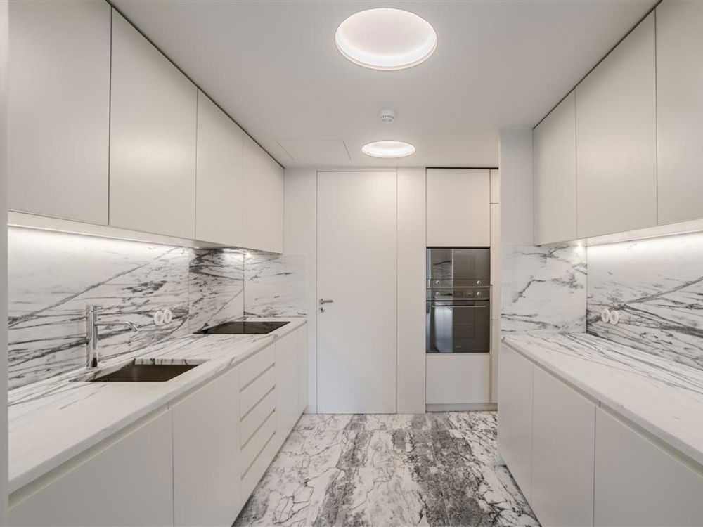 2-bedroom apartment with storage, in Alure, in Lisbon 4256913056