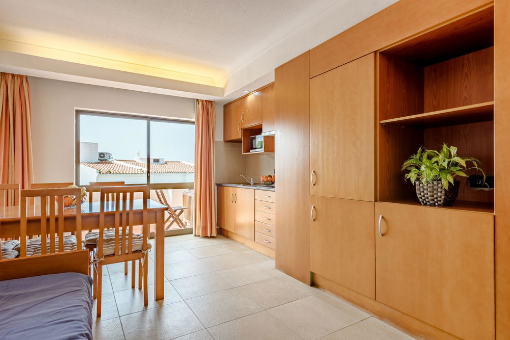 1-bedroom apartment with balcony in Vilamoura 2451605143
