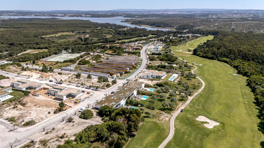 Plot for construction of a 3-bedroom house in Óbidos 3787339795