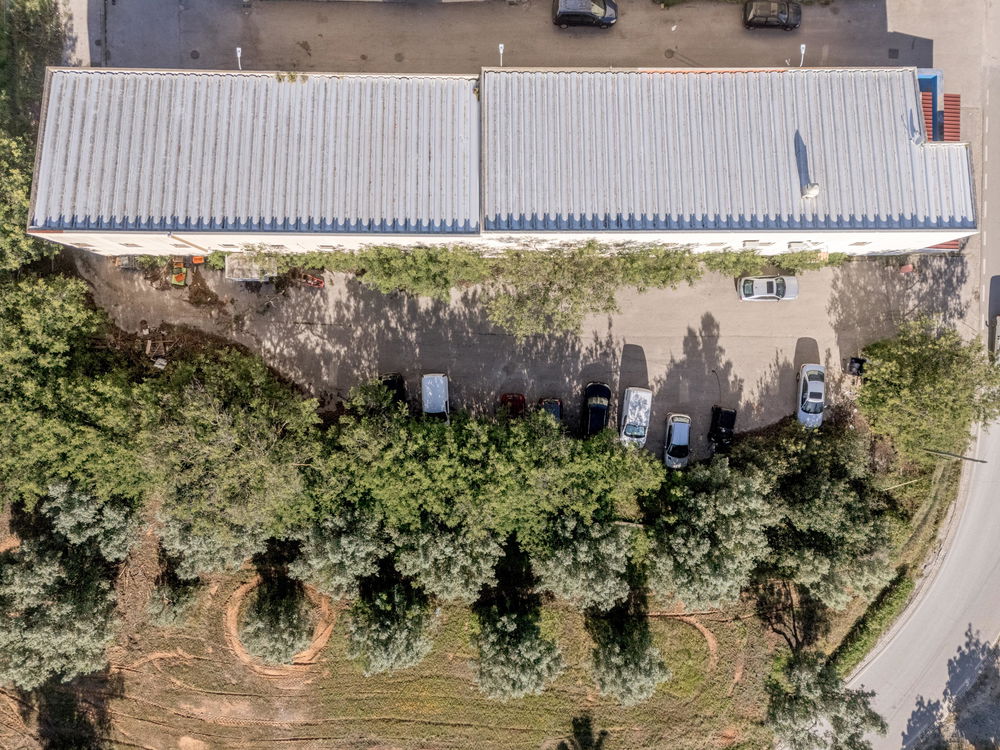 Warehouse with 4 commercial units in Vilamoura, Algarve 1644274999