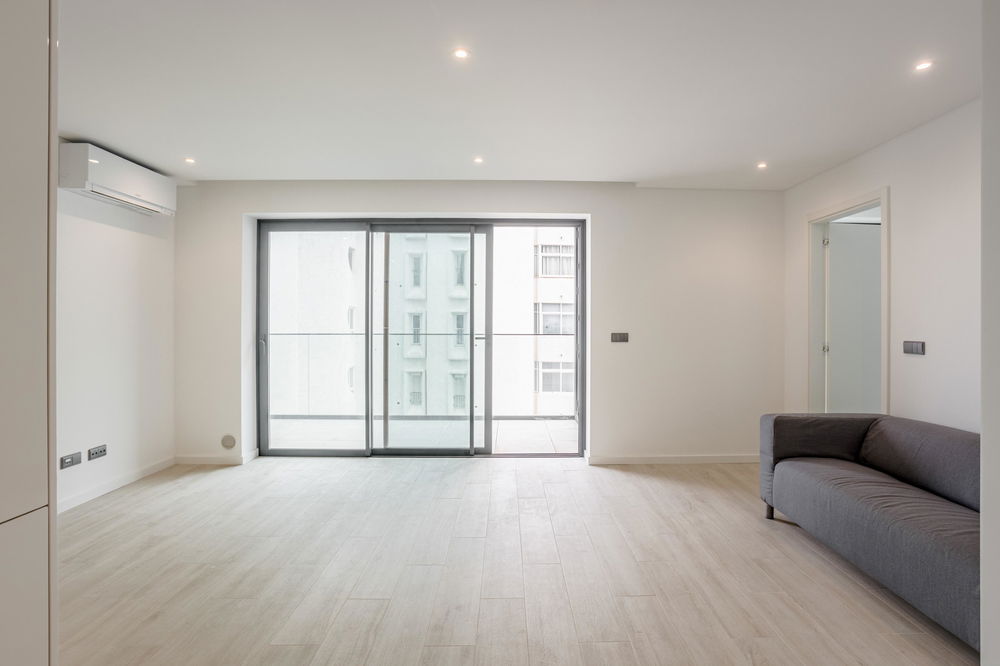 2-bed apartment with balcony, 2nd line in Quarteira 1845493535