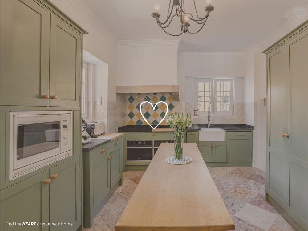 T7 villa with pool and garage in the centre of Cascais 1615289028