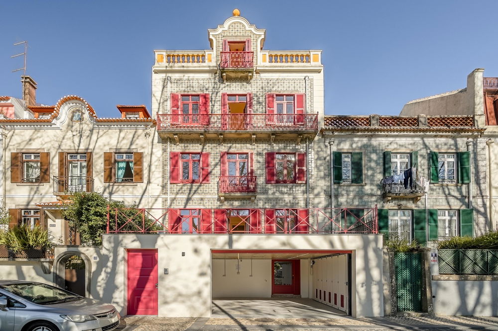 Three-bedroom apartment with garage and view, in the Historic Center, Sintra 288375919