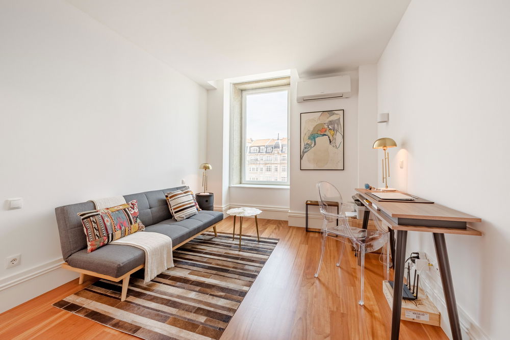 3-bedroom apartment with two garage spaces in Aliados, Porto 3853518214