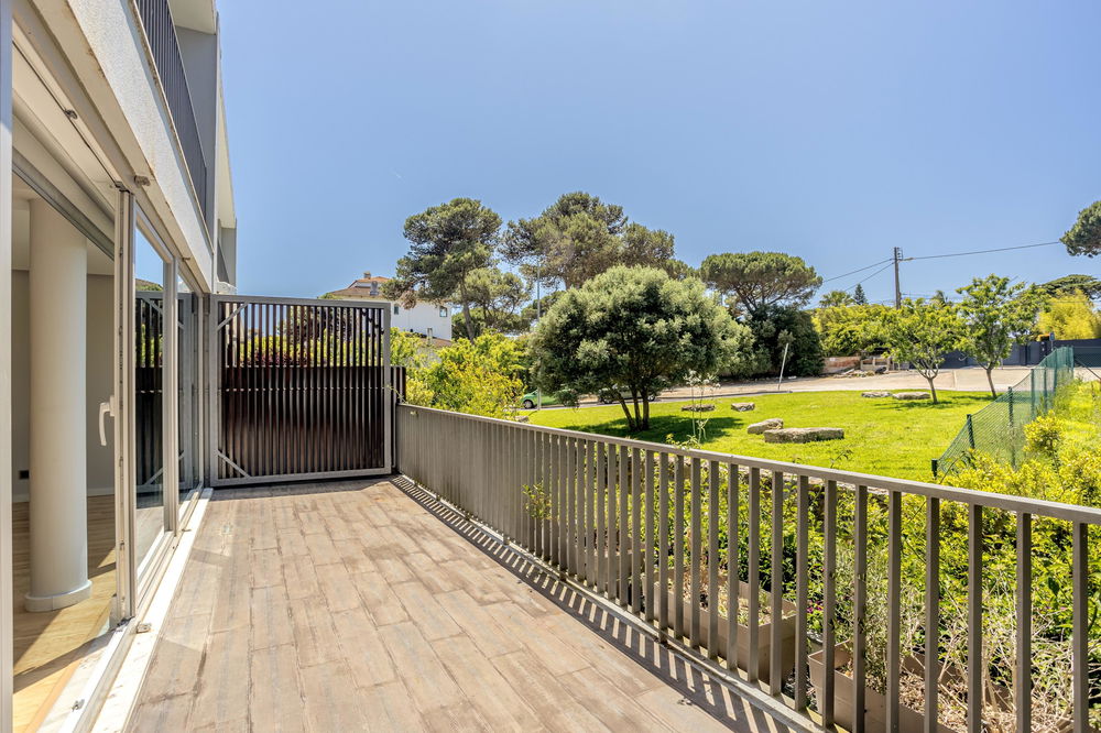 4-bedroom villa in a condominium Costa da Guia Cascais. 695167474