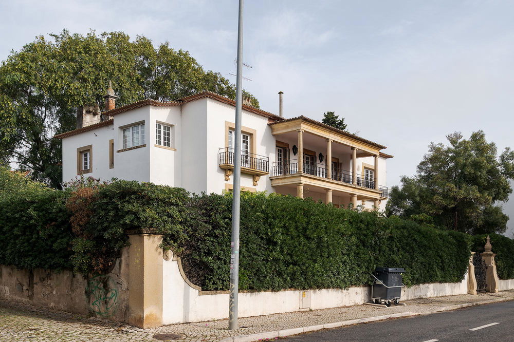 Moradia T15, com jardim em Oeiras 3940927257