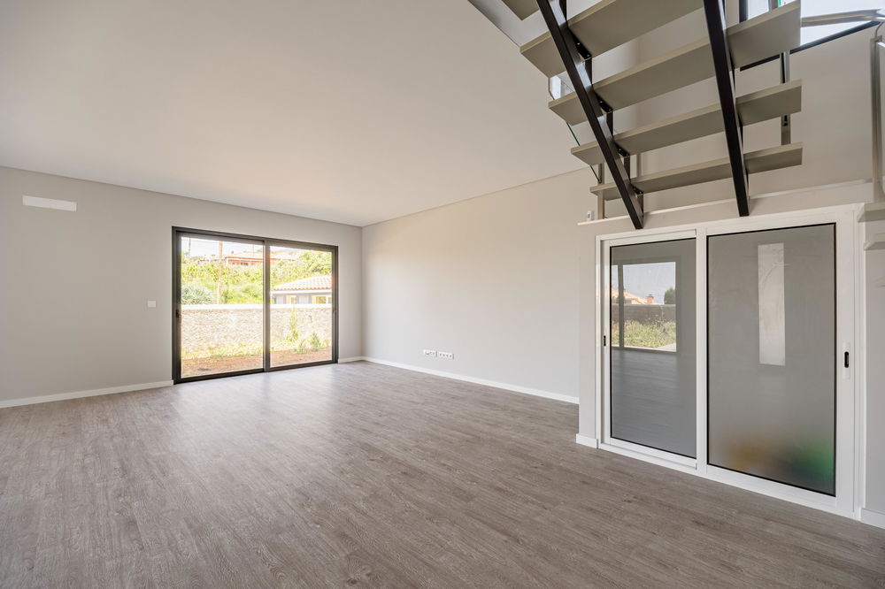 Semi-detached 3-bedroom house in São Roque, Funchal 2201085548