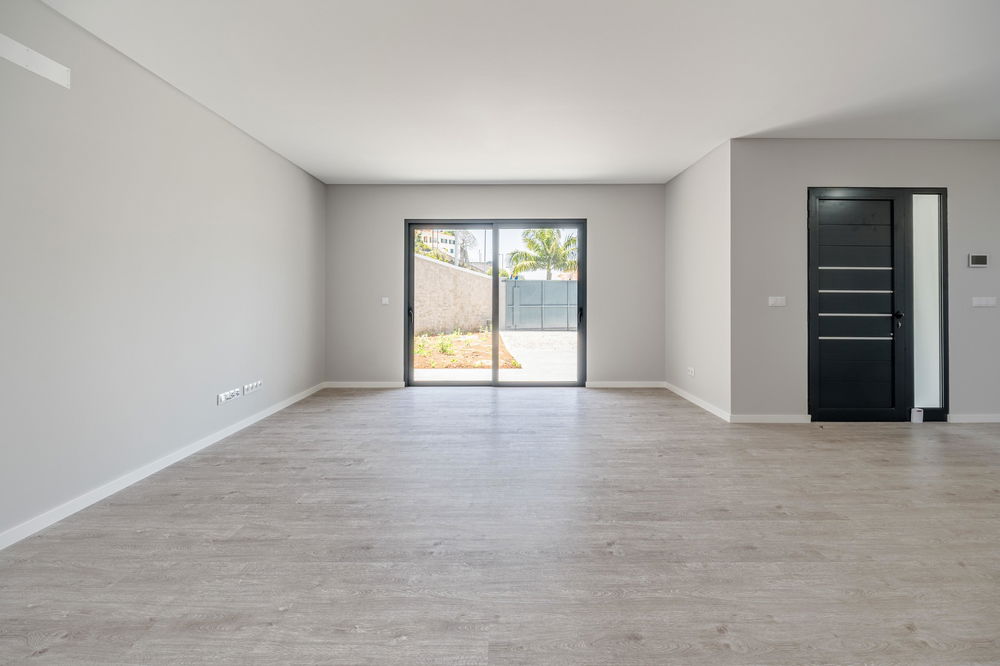 Semi-detached 3-bedroom house in São Roque, Funchal 852716781