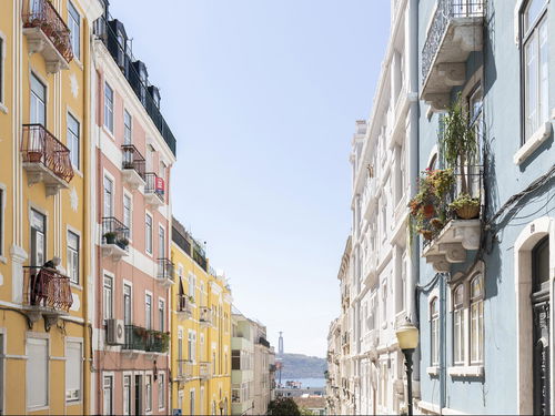 2-bedroom apartment with terrace, in Lapa, Lisbon 3170807411