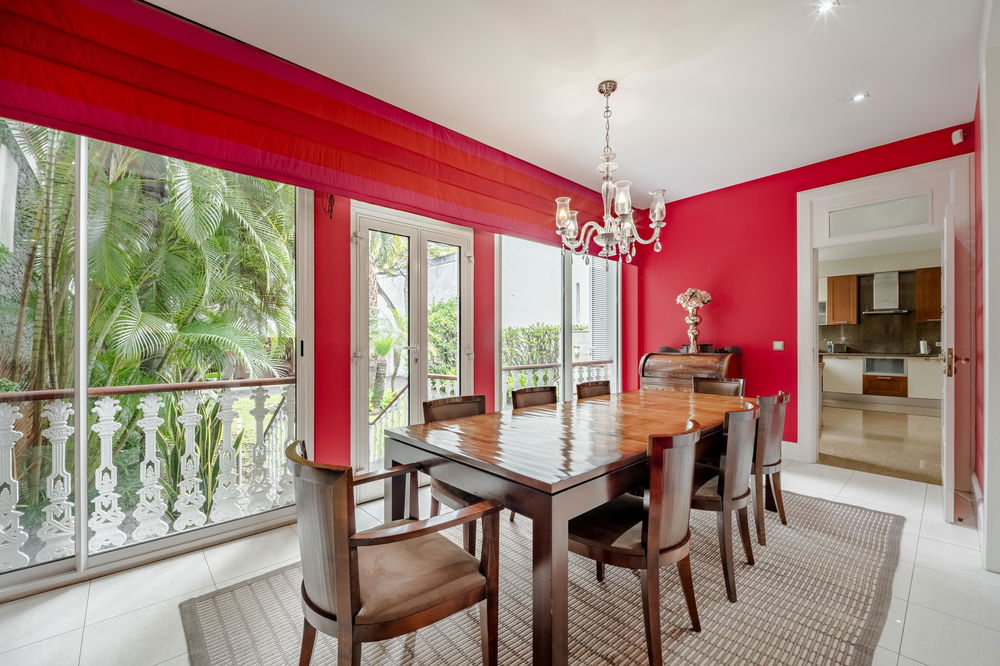 3 bedroom villa with parking in São Pedro, Funchal, Madeira 1352005634