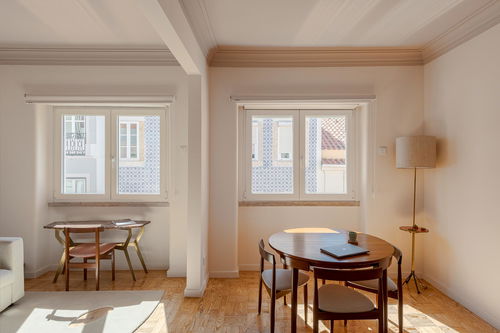 2-bedroom apartment, converted into 1+1 bedroom, in Príncipe Real, Lisbon 1416953595
