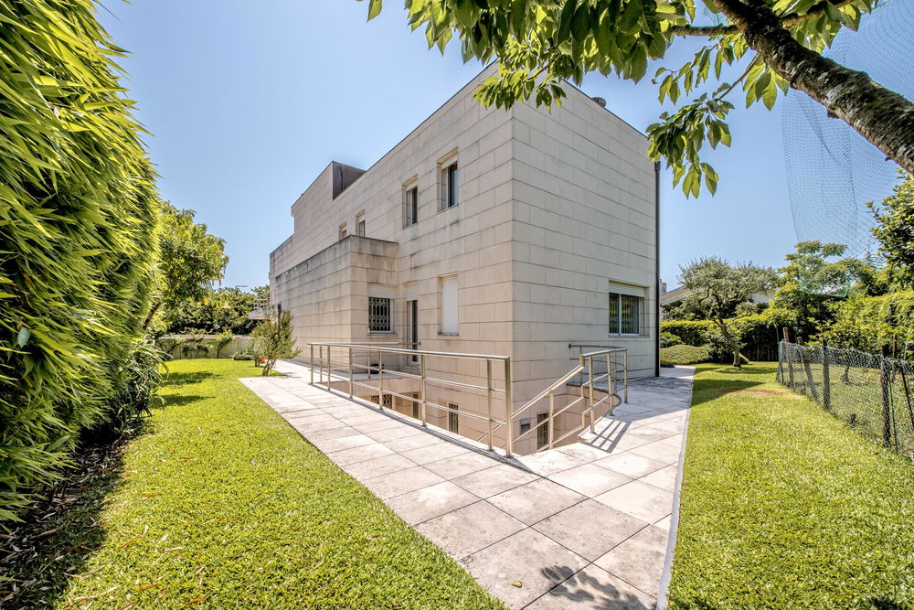 Maison T5+1, avec garage et jardin, à Foz do Douro, Porto 3793314471