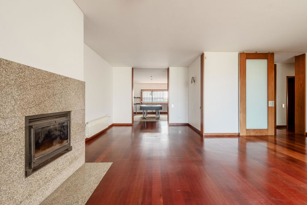 5 bedroom villa, with indoor pool, in Lavra, Matosinhos 1979895476