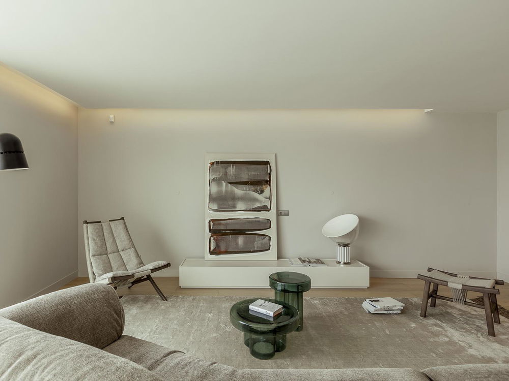 4 Bedroom duplex w pool Linea Residences Avenidas Novas 631704642