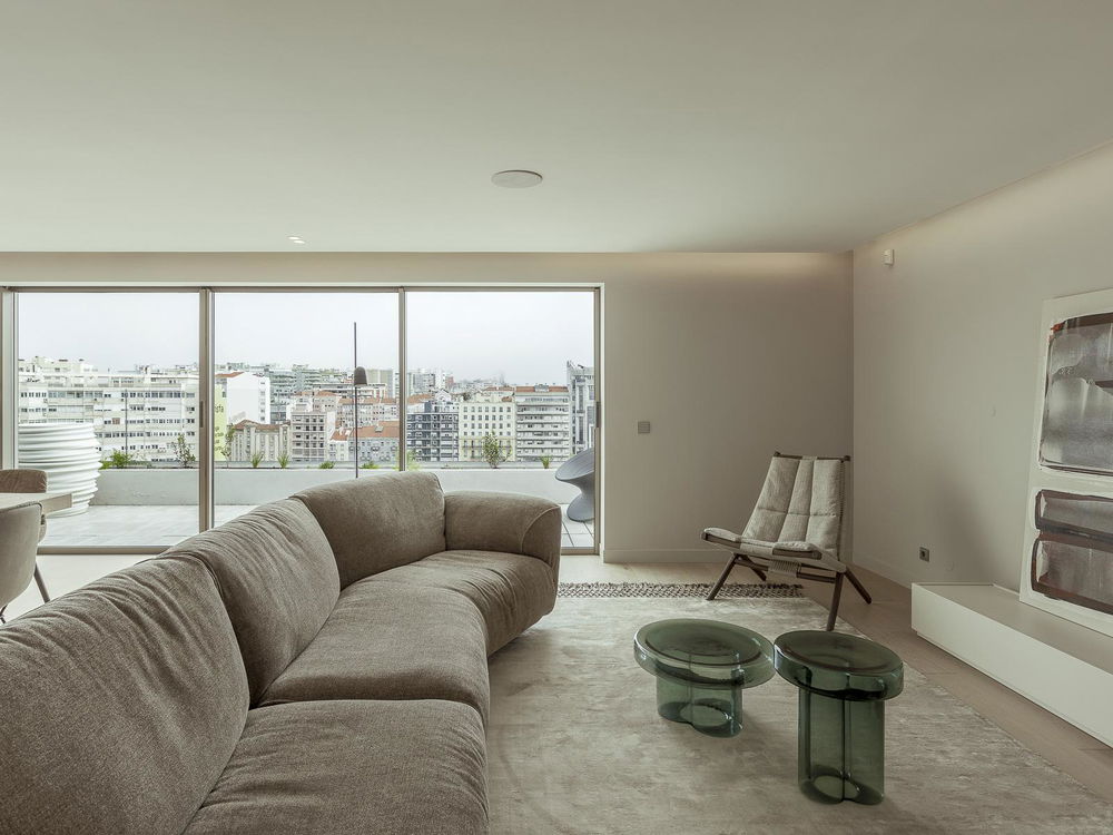 4 Bedroom duplex w pool Linea Residences Avenidas Novas 631704642