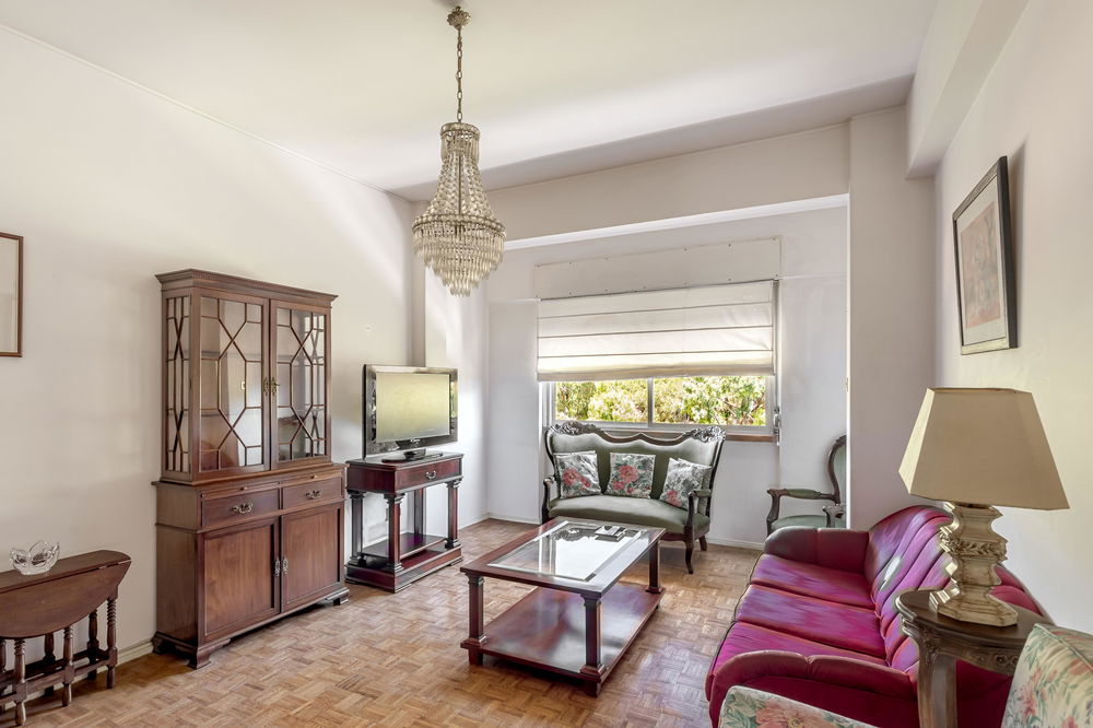 4-bedroom apartment with balcony, in Benfica, Lisbon 2988818215