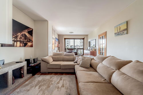 3+1 Bedroom Apartment in Pinheiro Manso, Porto 3153863294